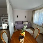 Mit Kueche & Kleines Gaestezimmer Lisi Ohne Kueche Im Obergeschoss - 2 Separate Einheiten - Nahe Salzburg, Ideal Fuer Familien & Durchreise