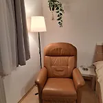 Apartamento Mit Kueche & Kleines Gaestezimmer Lisi Ohne Kueche Im Obergeschoss - 2 Separate Einheiten - Nahe Salzburg, Ideal Fuer Familien & Durchreise *