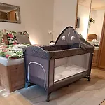Apartamento Mit Kueche & Kleines Gaestezimmer Lisi Ohne Kueche Im Obergeschoss - 2 Separate Einheiten - Nahe Salzburg, Ideal Fuer Familien & Durchreise Kuchl