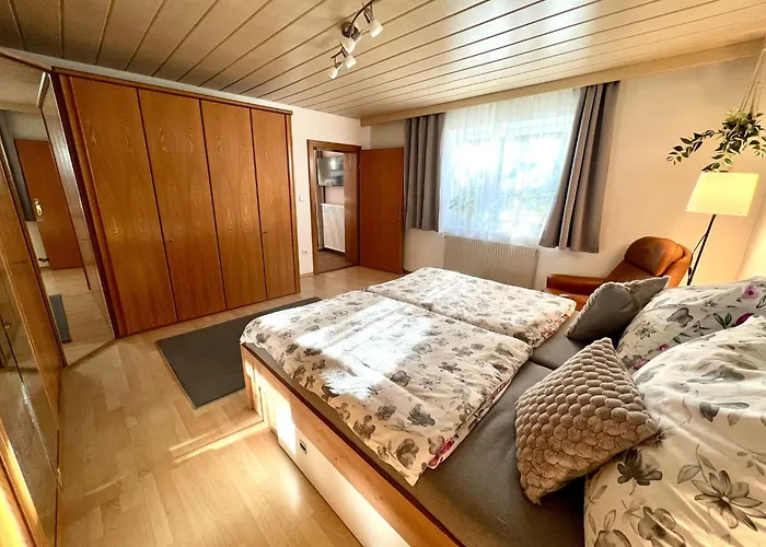 Apartmán Lisi - Naehe Salzburg, Fuer Durchreise, Skifahrer, Wanderungen, Besichtigungen, Radfahrer, Familien, Paare