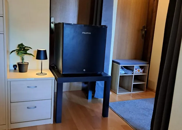 Daire Mit Kueche & Kleines Gaestezimmer Lisi Im Obergeschoss- 2 Separate Einheiten - Nahe Salzburg, Ideal Fuer Familien & Durchreise Kuchl